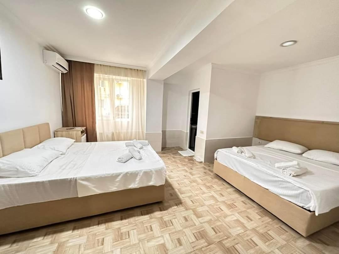 Femi Ji Hotel Batumi Eksteriør billede